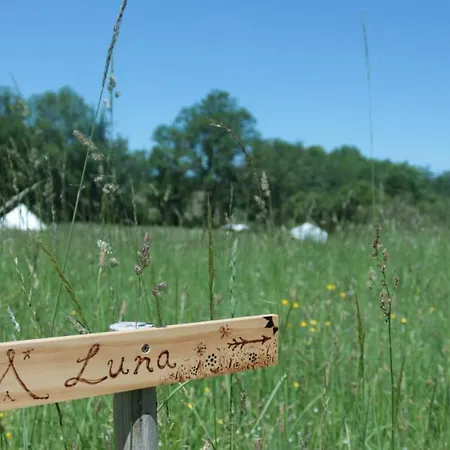 Luna Caravane Vintage Ferienhaus Charron (Creuse)